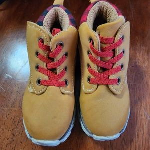 Wonder Nation Toddler Boots Size 6